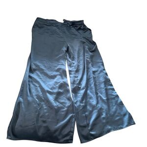 Girl With Curves women's size XL wide leg silky blue pants